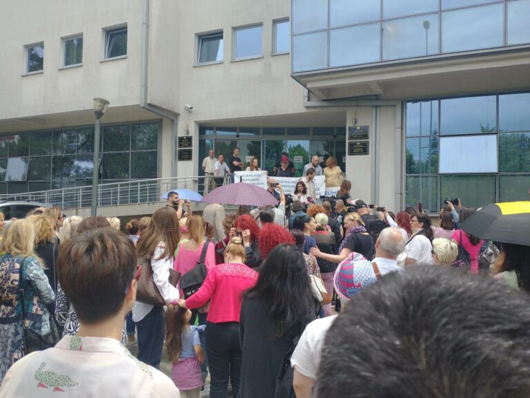 Protest zbog ocjenjivanja maturskog ispita za CSBH: Ne dozvolimo da prepisivanje postane pravilo