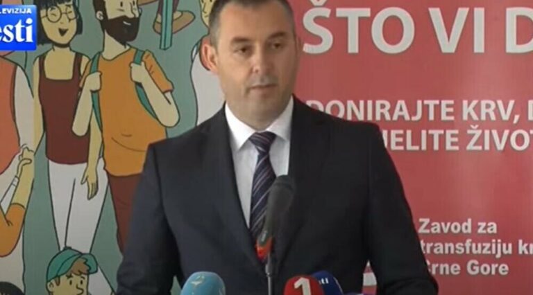 Šćekić: Većina ljekara koji odlaze vode se interesima, neki su slabili javno zdravstvo, praveći privatne klinike