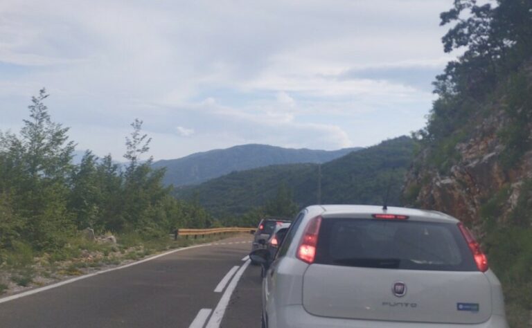 Udes u Jasenovom polju, jedna osoba lakše povrijeđena