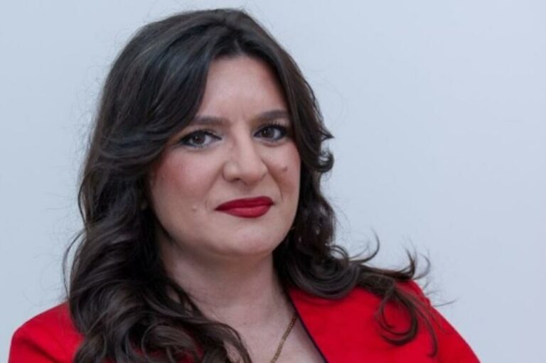 Paunović: Ministarstvo prosvjete hitno da riješi situaciju sa maturantima