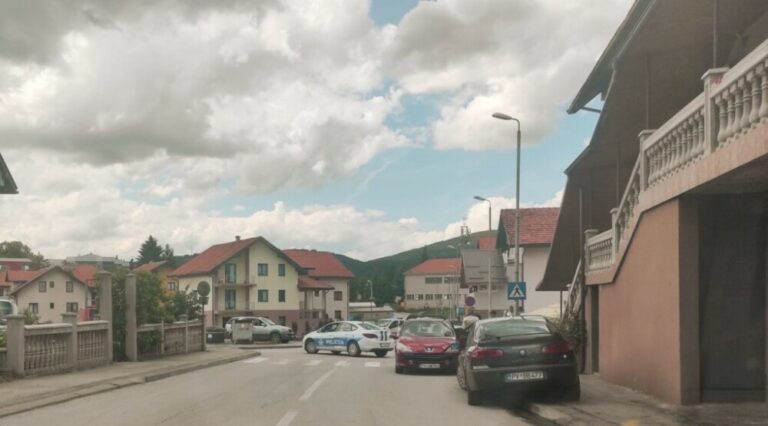 Na svadbenom veselju mlađa ženska osoba ranjena vatrenim oružjem