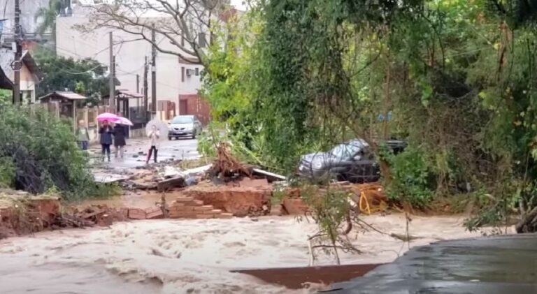 Na jugu Brazila 11 osoba poginulo u nevremenu, 20 nestalo