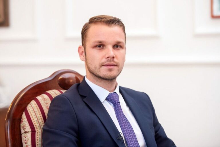 Stanivuković podržao “Narodnu koaliciju”: Nadam se da će građani nagraditi vaš trud