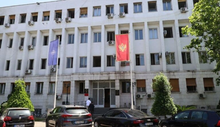 Ministarstvo finansija: Državna kasa punija za 1,23 milijarde eura, prihodi 35,1 odsto veći u odnosu na isti period prethodne