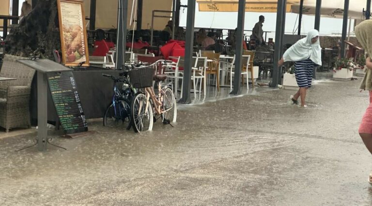 Herceg Novi: U nekoliko objekata na rivijeri prodrla voda