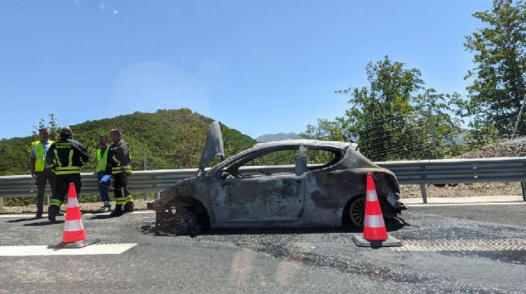OD OTVARANjA: Na auto-putu izgorjelo 28 vozila