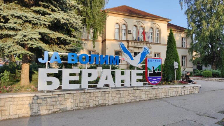 PODGORIZACIJA: Mladi sve više odlaze, sklopljeno samo 150 brakova