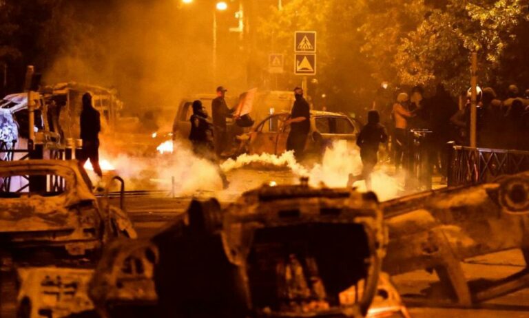 Četvrta noć protesta u Francuskoj: Ne isključuje se mogućnost vanrednog stanja