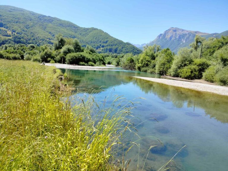 Danas veoma toplo, za vikend pljuskovi, grmljavina i značajan pad temperature