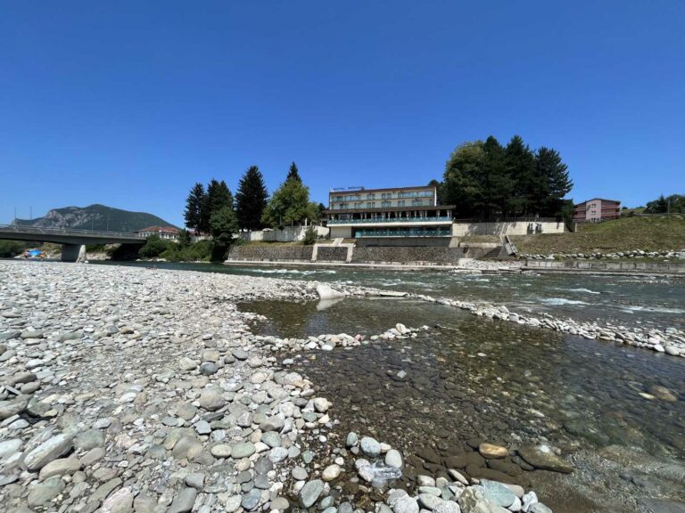 Pretežno sunčano, do 34 stepena