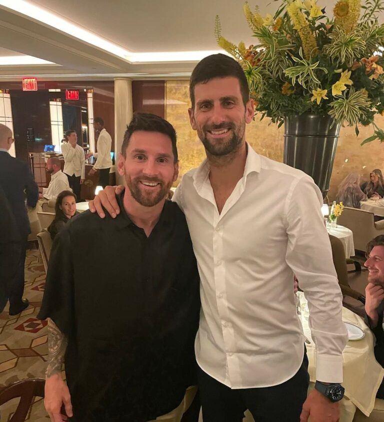 Susret dva GOAT-a: Moćna fotografija Đokovića i Mesija