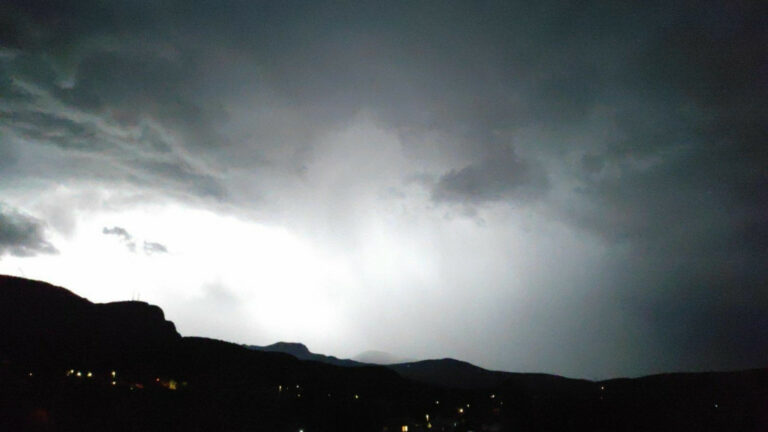 U Sloveniji i vojska u stanju pripravnosti zbog nevremena