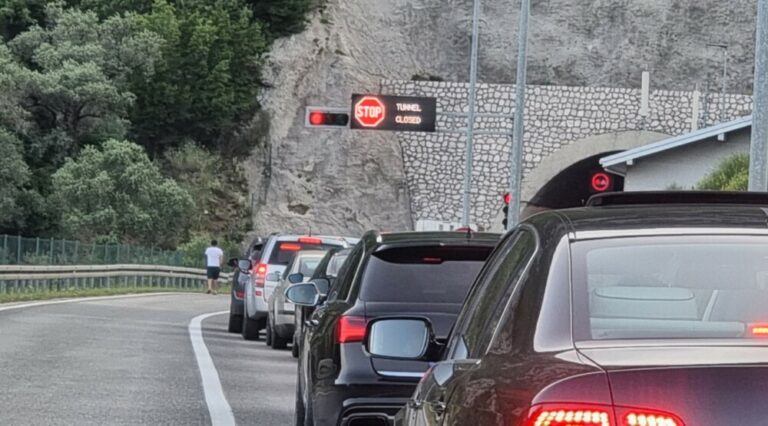 Sozina bila zatvorena zbog dojave o podmetnutoj bombi