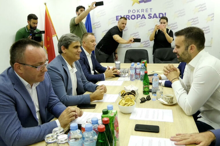 Bošnjačka stranka večeras odlučuje o učešću u vladi