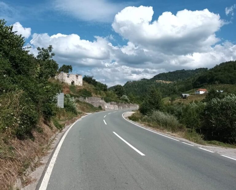 AMSCG: Saobraća se nesmetano, u usjecima mogući sitniji odroni