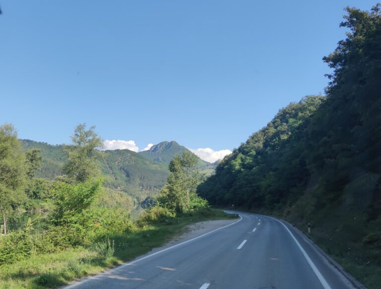 Stanje na putevima: Dobri uslovi za vožnju