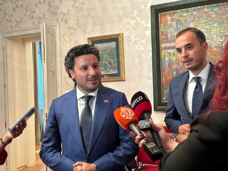 Abazović nakon konsultacija sa Milatovićem: Predložiću model ako ne uspiju da naprave vladu, nametnuli se kao supermeni a sada više nije tako