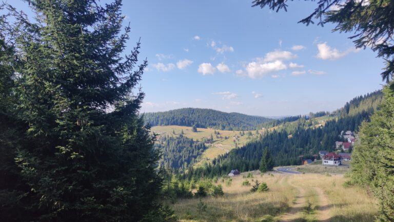 Neuobičajeno toplo za ovo doba godine, danas do 34 stepena