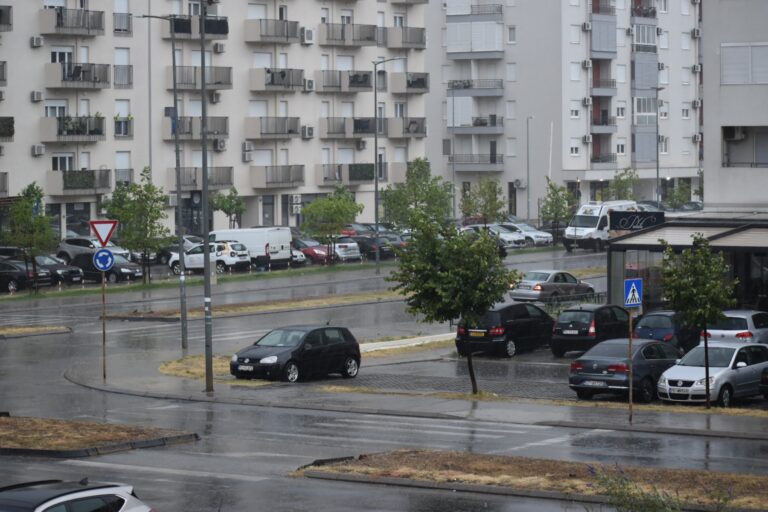 AMSCG: Vožnju prilagoditi uslovima na putu