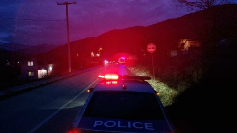 Kosovska policija: Kamioni bez registarskih oznaka blokirali ulaz u selo Banjska, pucano na policiju