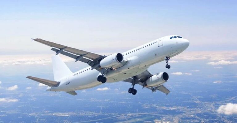 POLETIO IZ TALINA: Avion na letu ka Tivtu prinudno sletio zbog požara u motoru