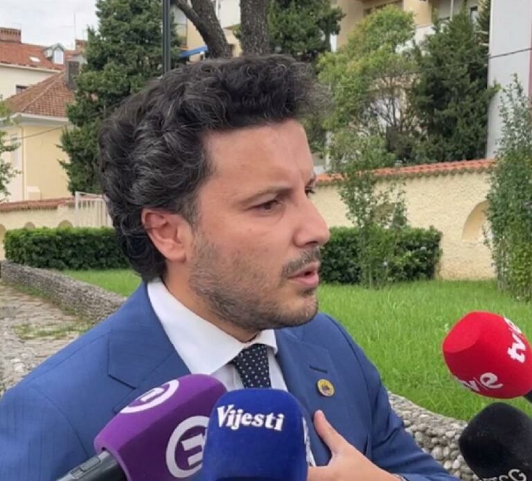 ABAZOVIĆ NAJAVIO: Početkom naredne sedmice akcija Stop inflaciji