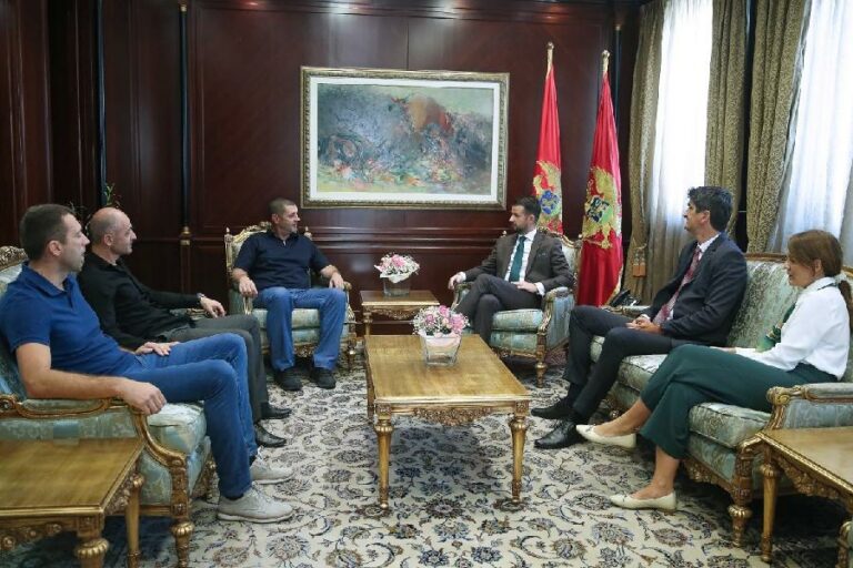 Obeštećenje porodicama stradalih u Murinu ubrzo pred Skupštinom