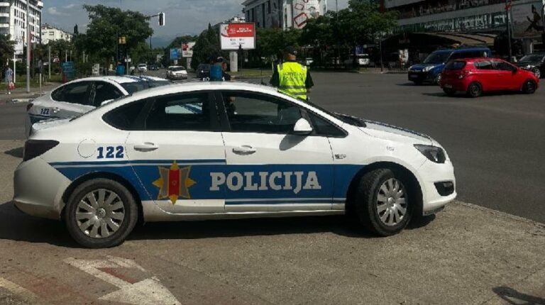 KAŽNJENA DVA VOZAČA: Zbog odbijanja testiranja na narkotike 15 dana zatvora