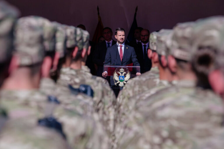 Milatović: Partijskoj politici u Vojsci Crne Gore nema mjesta