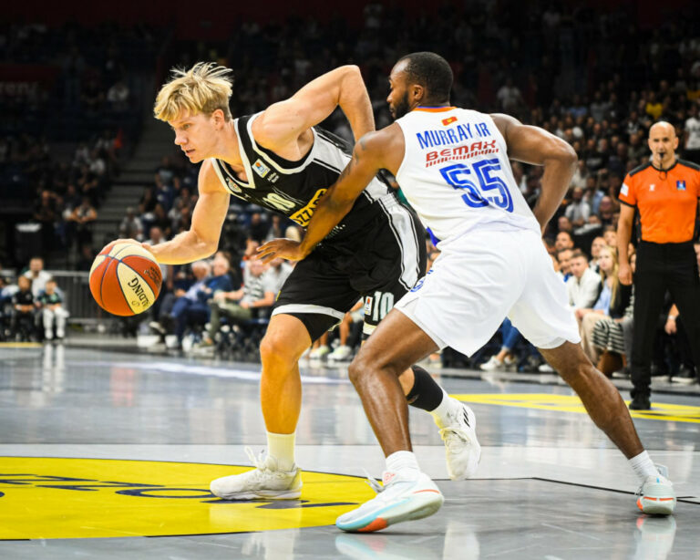 Partizan lako dobio Mornar