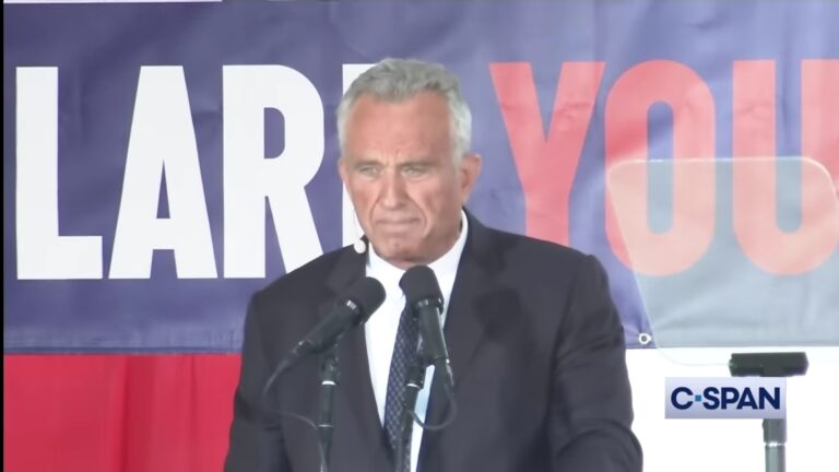 Kenedi nezavisni kandidat za predsjednika SAD-a