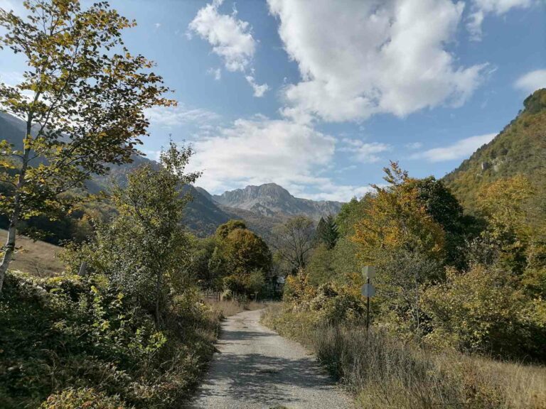 Moguća kiša, sunčano u nedjelju