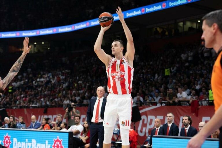 Zvezda ubjedljiva na startu Evrolige, blistao Simonović