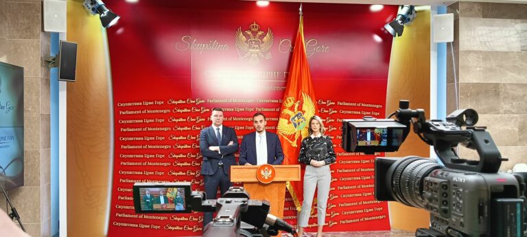 URA: Crnoj Gori ne prijeti bankrot, Spajić priča neistine