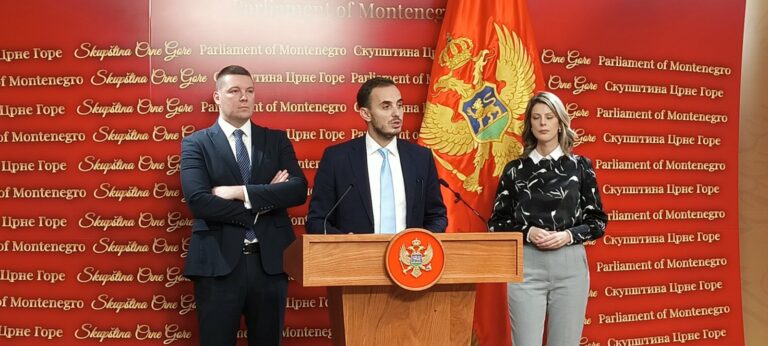 URA poručila Spajiću: Građani vam nijesu dali povjerenje da povećavate cijenu struje