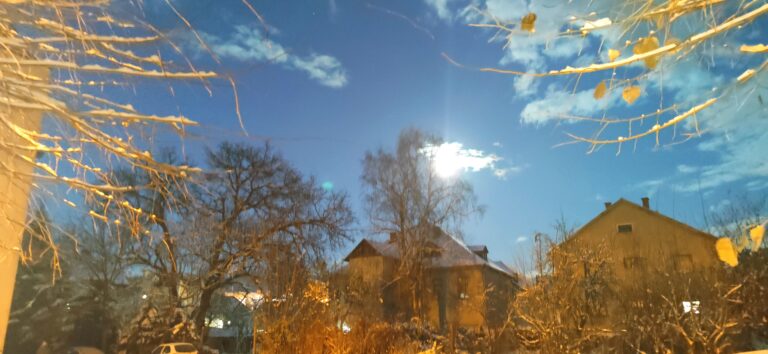 Popodne naoblačenje, tokom noći kiša i snijeg