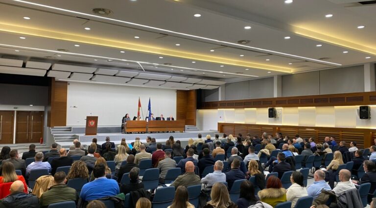 PES: Novim zakonom protiv sumnjivog finansiranja partija