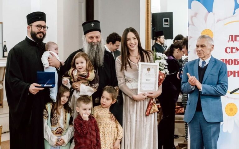 O. Ivan i Danica Crnogorčević dobitnici medalje „Za ljubav i vernost“