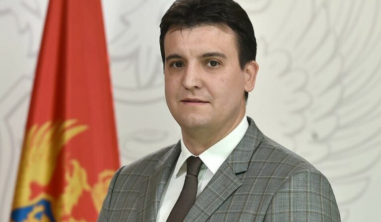 Milović: Neistine koje Abazović u kontinuitetu plasira dobiće priliku da dokaže na Sudu