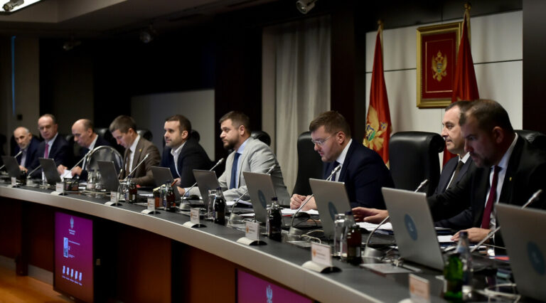 Kolika je plata Spajiću, potpredsjednicima Vlade i njihovim savjetnicima