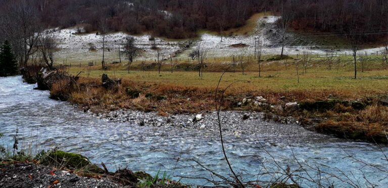 Na sjeveru tokom noći slab snijeg