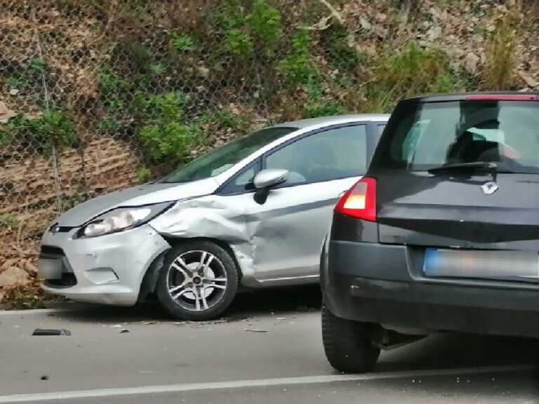 Saobraćajna nezgoda u Zelenici, povrijeđena jedna osoba