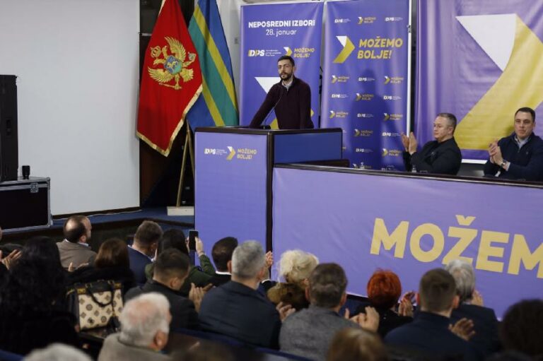 ŽIVKOVIĆ: Naš cilj je priprema partije za povratak na vlast, kako bi Crnu Goru vratili u normalnost