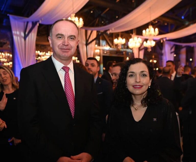 Đeljošaj čestitao 16. godišnjicu nezavisnosti Kosova: Počastvovan što sam dio ovog istorijskog datuma