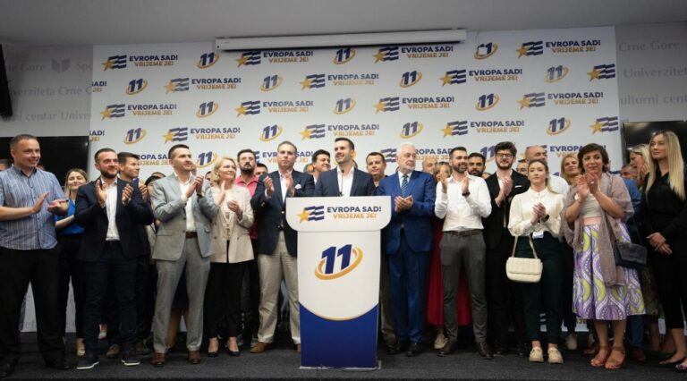 PES: Ulogu opanjkavanja Abazović preuzeo od jednog ispodcenzusnog političara