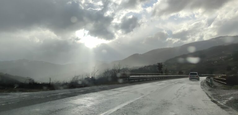 Auto moto savez: Putevi mokri i klizavi