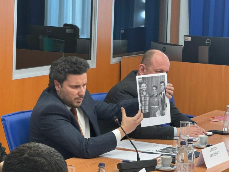 Abazović: Zašto Spajić ne prijavi koliko mu vrijede kriptovalute?