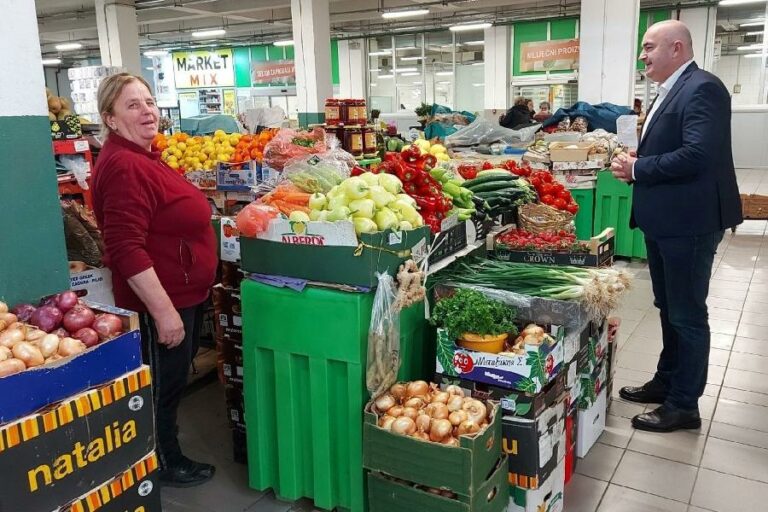 Joković na pijacama: Cijene zakupa tezgi moraju biti niže