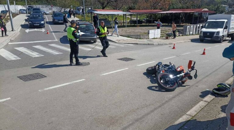 Saobraćajna nezgoda u Sutomoru: Lakše povrijeđen vozač motora