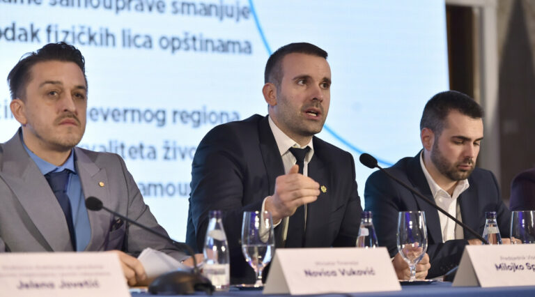 Spajić o zaduženju: Obveznice su emitovane u dolarima jer je jeftinije, ako se ovako nastavi Novica Vuković biće najbolji ministar u istoriji Crne Gore